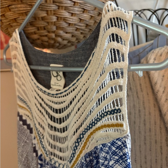 One September tank top s - Picture 6 of 7